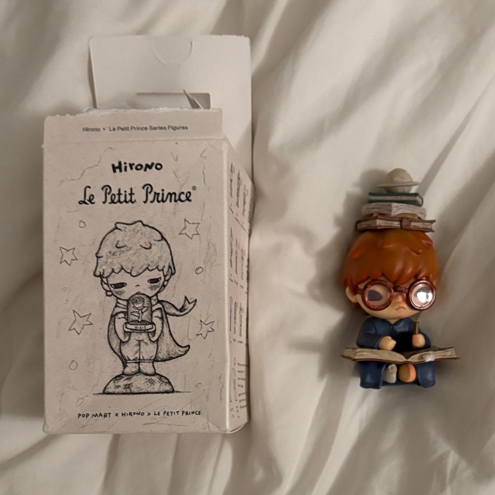 Hirono Le Petit Prince Action Figure - The Geographer